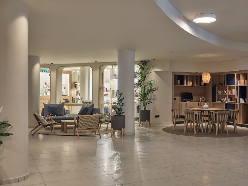 Atlantica Ocean Beach Resort - All inclusive — Restaurant & bars in Platanias