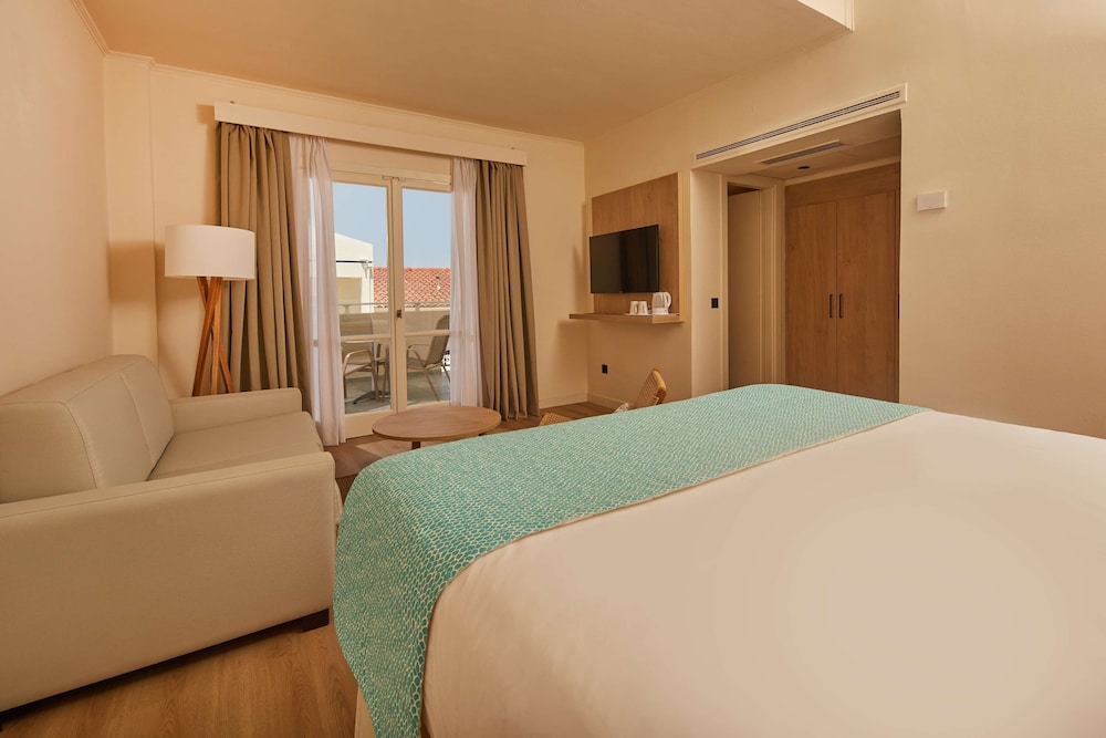 AluaSoul Zakynthos- Adults Only - All Inclusive - Hyatt Inclusive Collection — Hotel rooms in Tsilivi, Ionian Islands