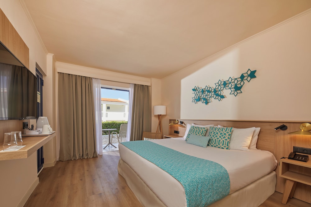 AluaSoul Zakynthos- Adults Only - All Inclusive - Hyatt Inclusive Collection — Hotel rooms in Tsilivi, Ionian Islands