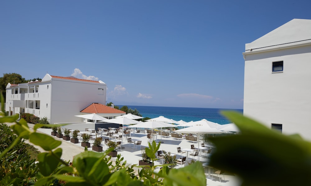 AluaSoul Zakynthos- Adults Only - All Inclusive - Hyatt Inclusive Collection — Restaurant & bars in Tsilivi, Ionian Islands