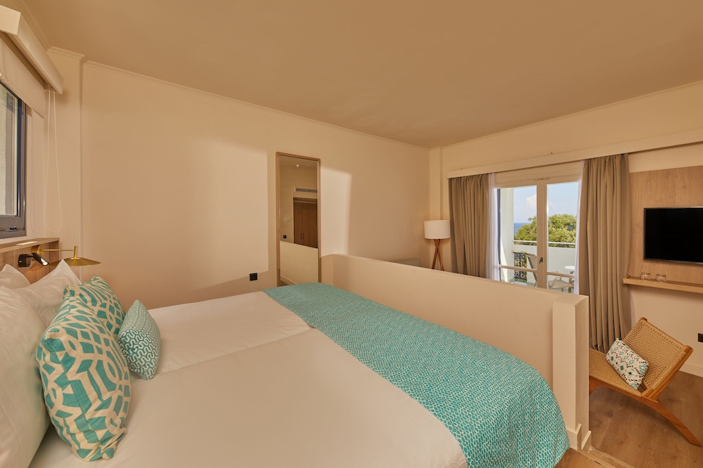 AluaSoul Zakynthos- Adults Only - All Inclusive - Hyatt Inclusive Collection — Hotel rooms in Tsilivi, Ionian Islands