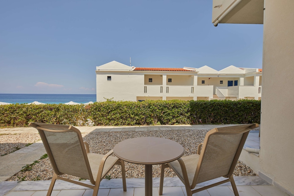 AluaSoul Zakynthos- Adults Only - All Inclusive - Hyatt Inclusive Collection — Hotel building in Tsilivi, Ionian Islands
