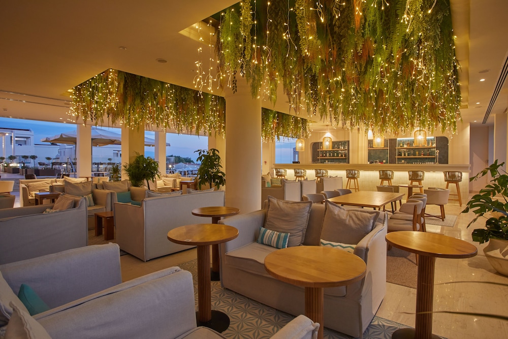 AluaSoul Zakynthos- Adults Only - All Inclusive - Hyatt Inclusive Collection — Restaurant & bars in Tsilivi, Ionian Islands