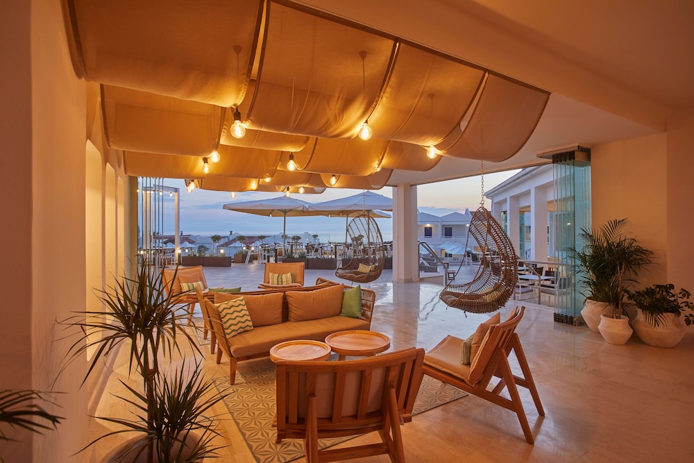 AluaSoul Zakynthos- Adults Only - All Inclusive - Hyatt Inclusive Collection — Restaurant & bars in Tsilivi, Ionian Islands