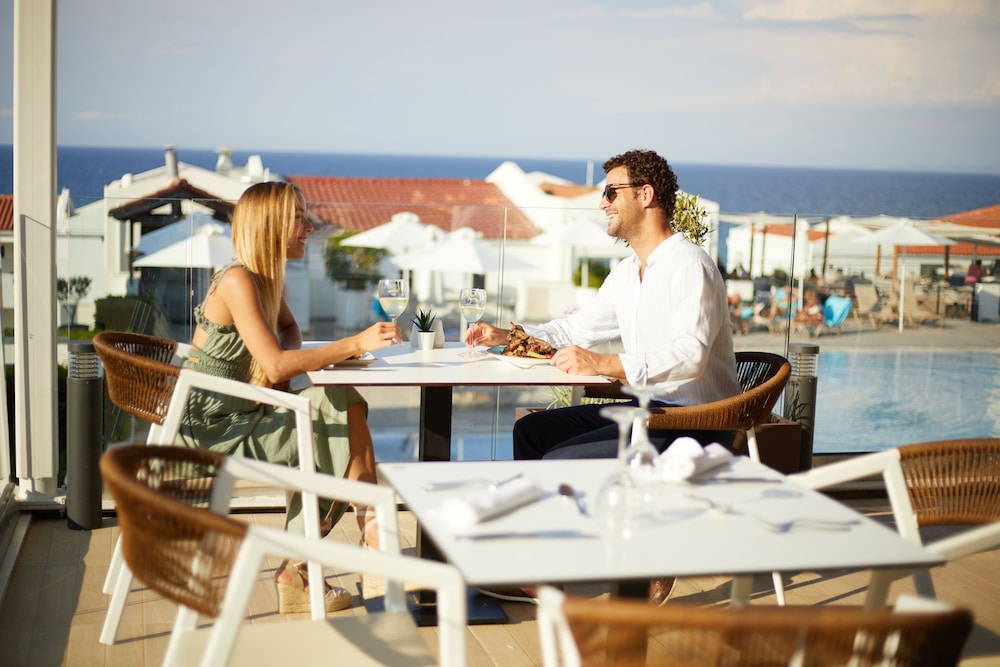 AluaSoul Zakynthos- Adults Only - All Inclusive - Hyatt Inclusive Collection — Restaurant & bars in Tsilivi, Ionian Islands