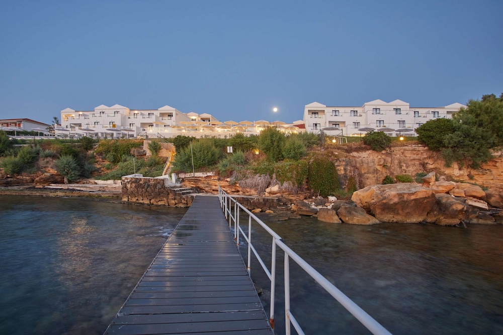 AluaSoul Zakynthos- Adults Only - All Inclusive - Hyatt Inclusive Collection — Hotel building in Tsilivi, Ionian Islands