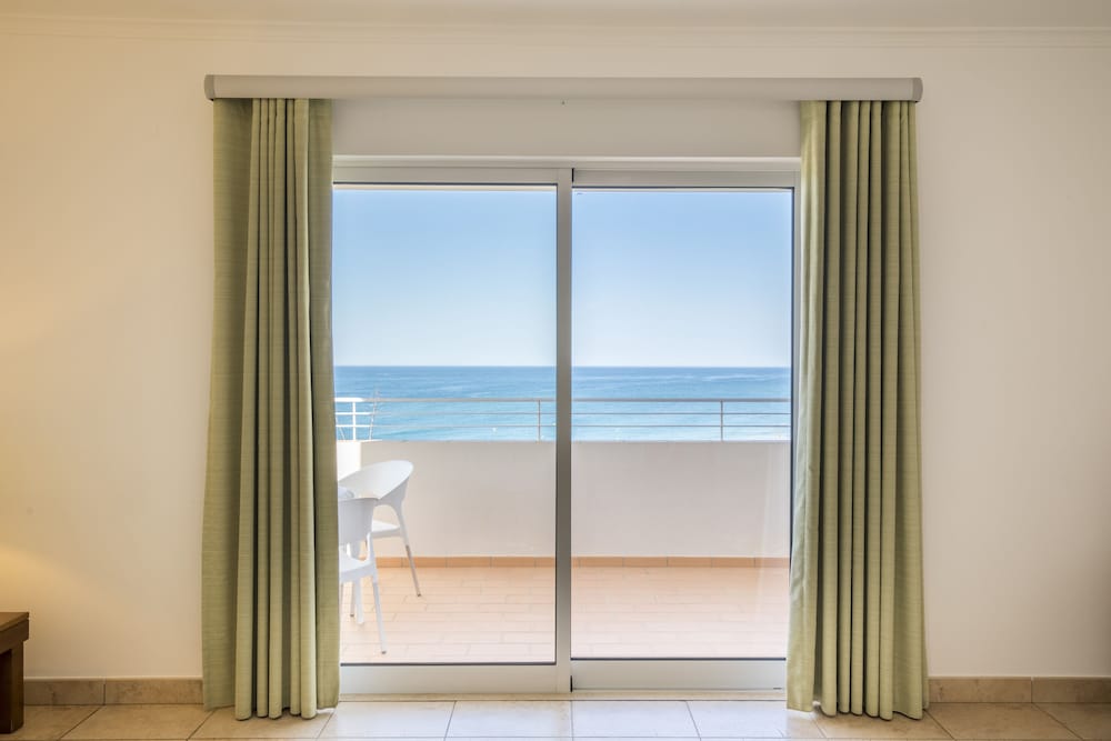 Hotel Clube Porto Mos — Hotel rooms in Lagos, Faro