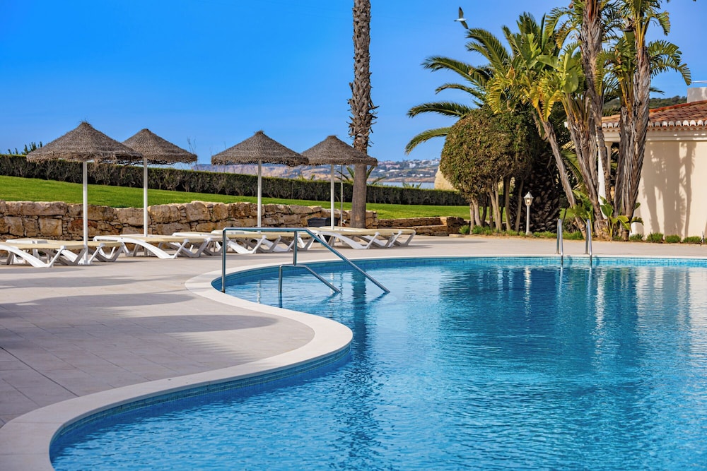 Hotel Clube Porto Mos — Swimming pool in Lagos, Faro