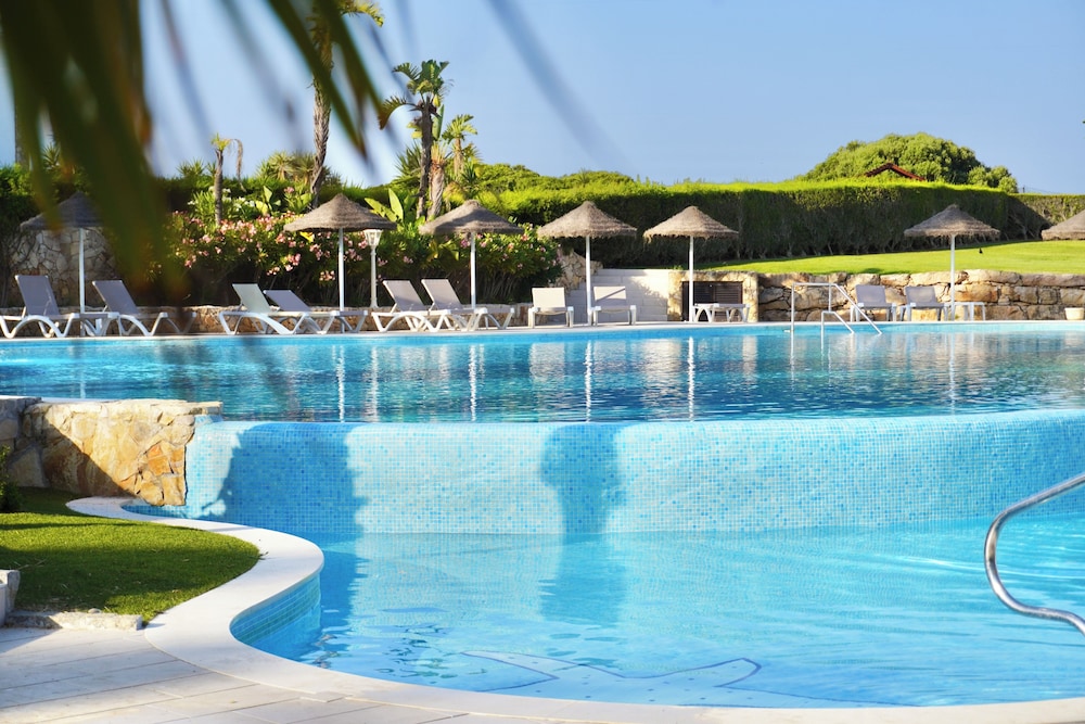 Hotel Clube Porto Mos — Swimming pool in Lagos, Faro