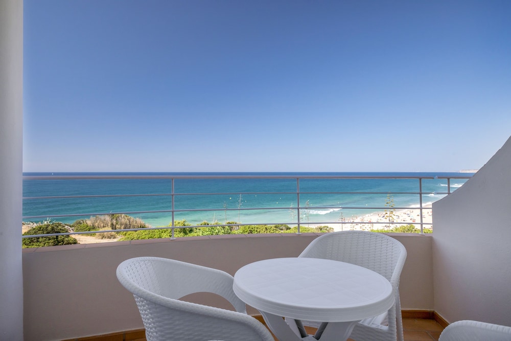 Hotel Clube Porto Mos — Beach in Lagos, Faro