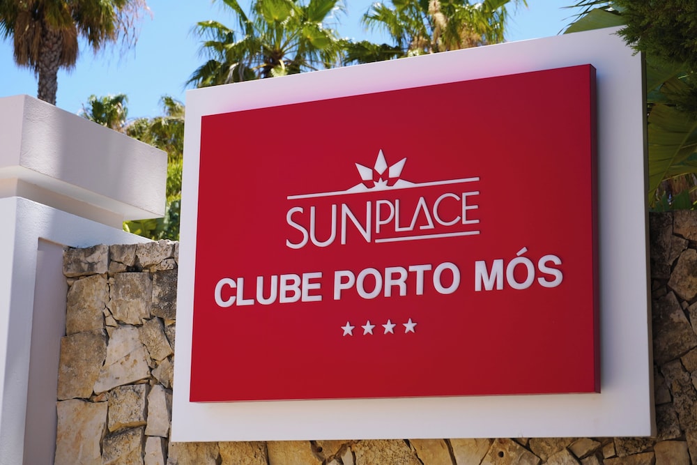 Hotel Clube Porto Mos — Hotel building in Lagos, Faro