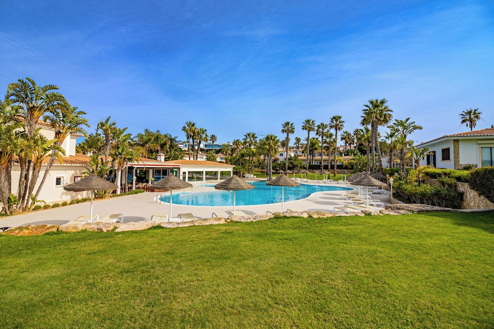 Hotel Clube Porto Mos — Swimming pool in Lagos, Faro