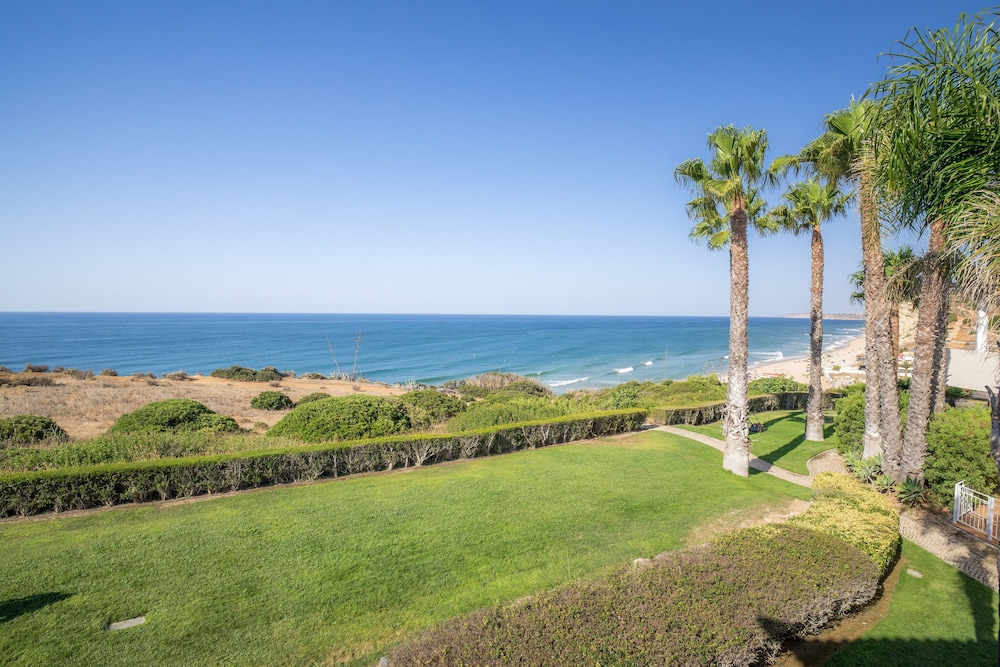 Hotel Clube Porto Mos — Beach in Lagos, Faro