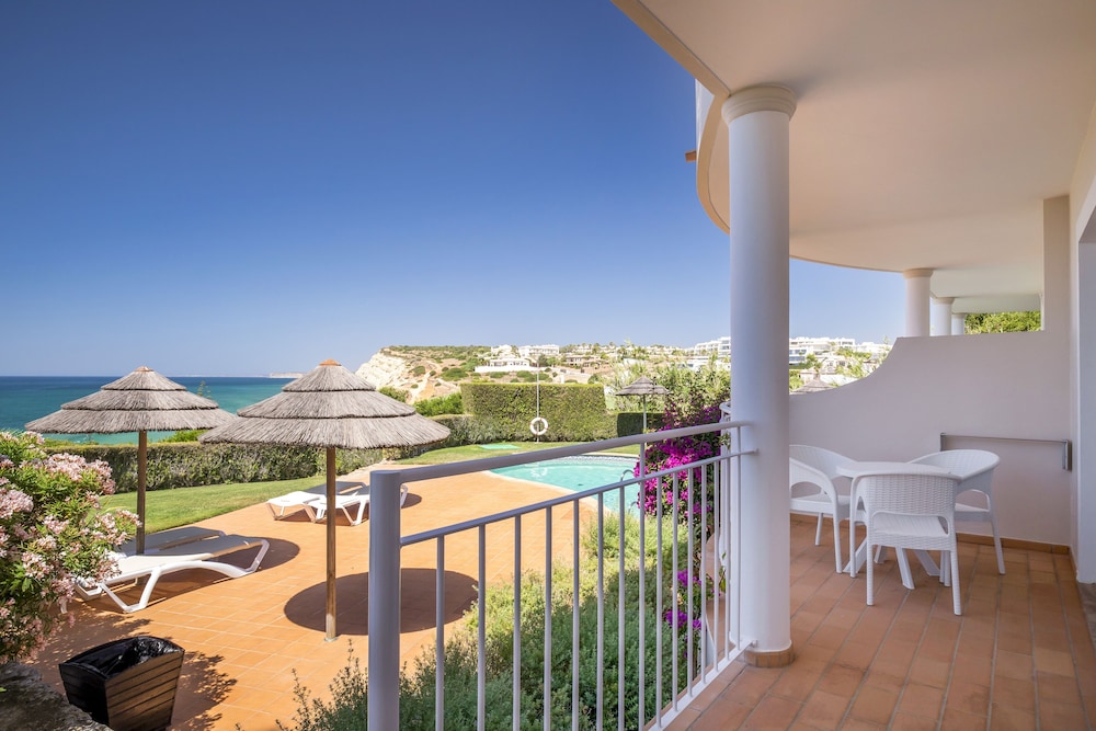 Hotel Clube Porto Mos — Swimming pool in Lagos, Faro