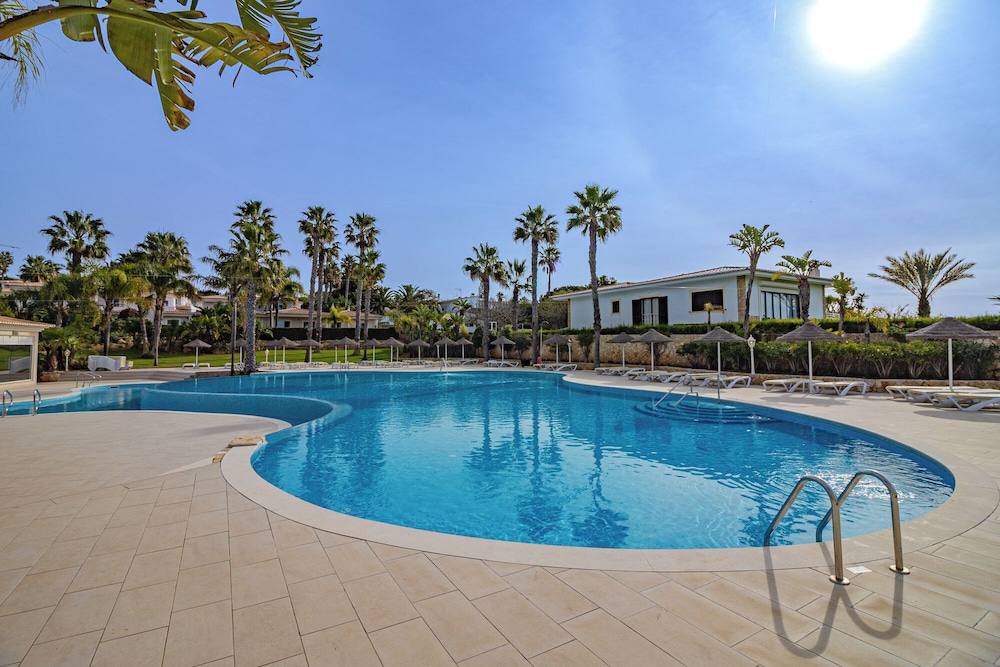 Hotel Clube Porto Mos — Swimming pool in Lagos, Faro