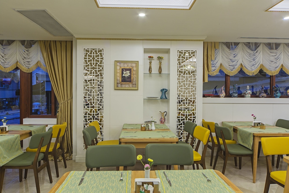 Grand Naki Hotel — Restaurant & bars in Istanbul, Istanbul