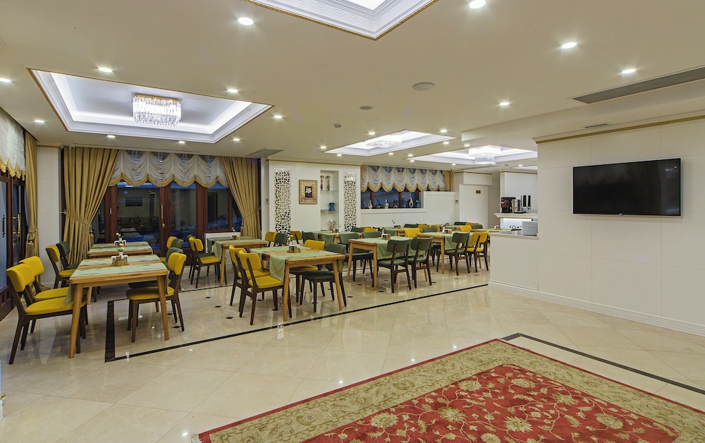 Grand Naki Hotel — Restaurant & bars in Istanbul, Istanbul