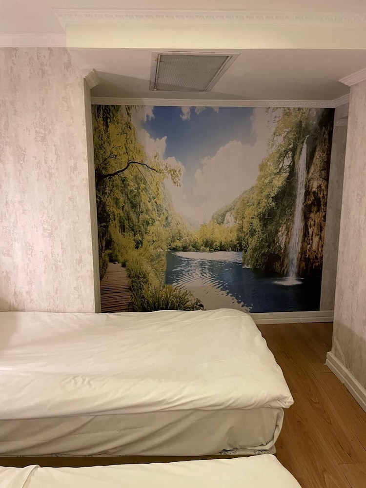 Grand Naki Hotel — Hotel rooms in Istanbul, Istanbul