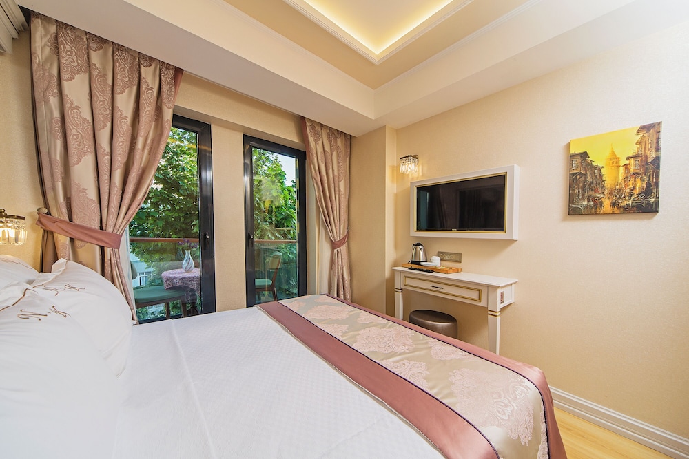Grand Naki Hotel — Hotel rooms in Istanbul, Istanbul