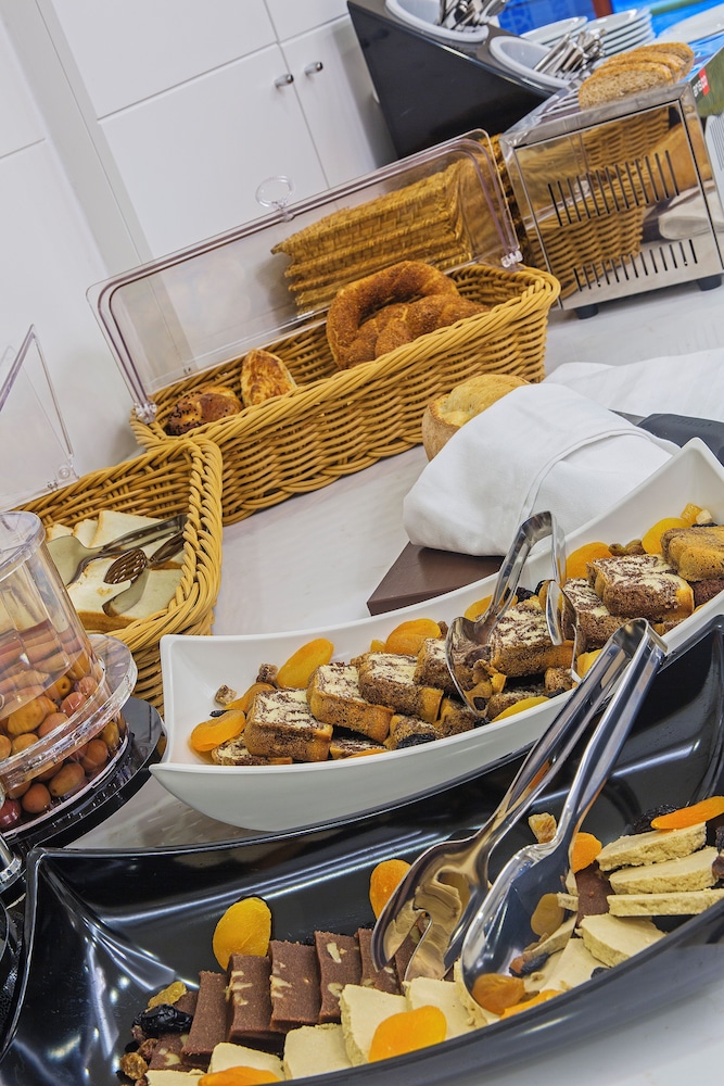 Grand Naki Hotel — Restaurant & bars in Istanbul, Istanbul