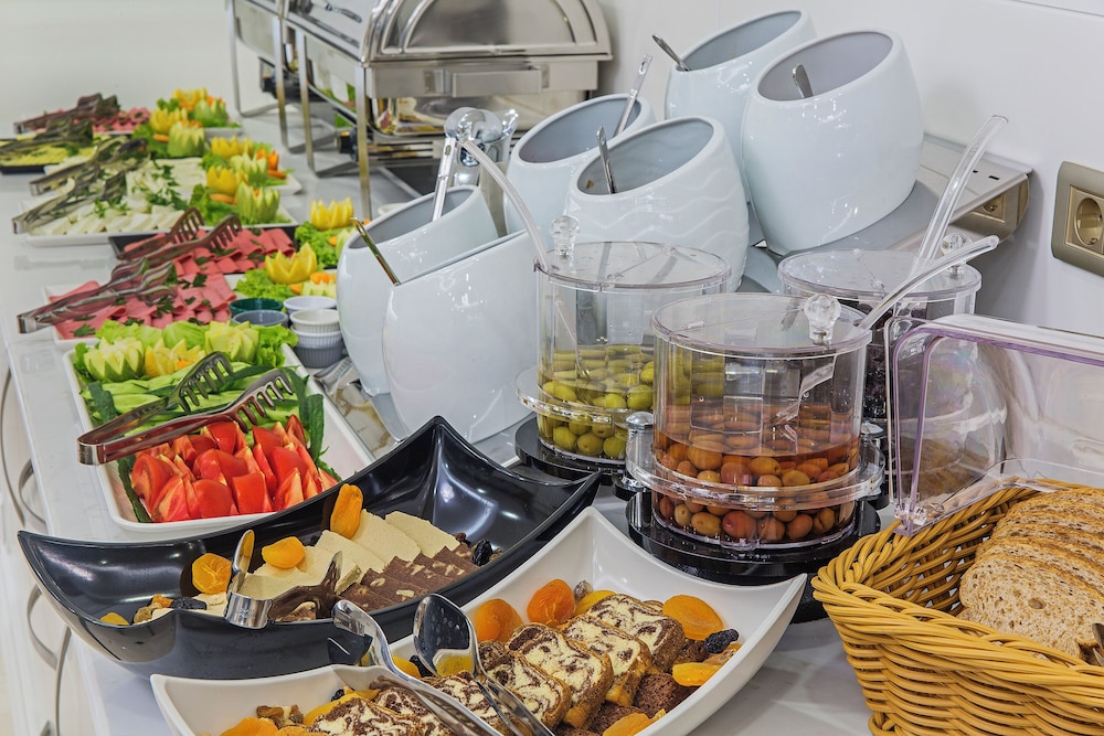 Grand Naki Hotel — Restaurant & bars in Istanbul, Istanbul