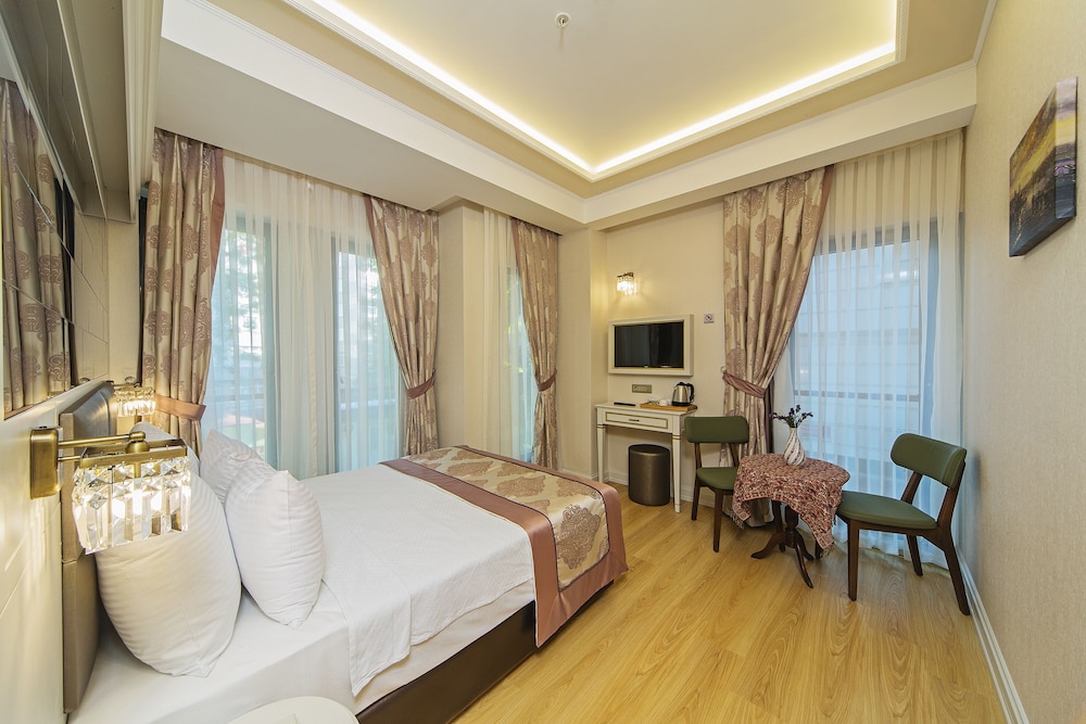 Grand Naki Hotel — Hotel rooms in Istanbul, Istanbul