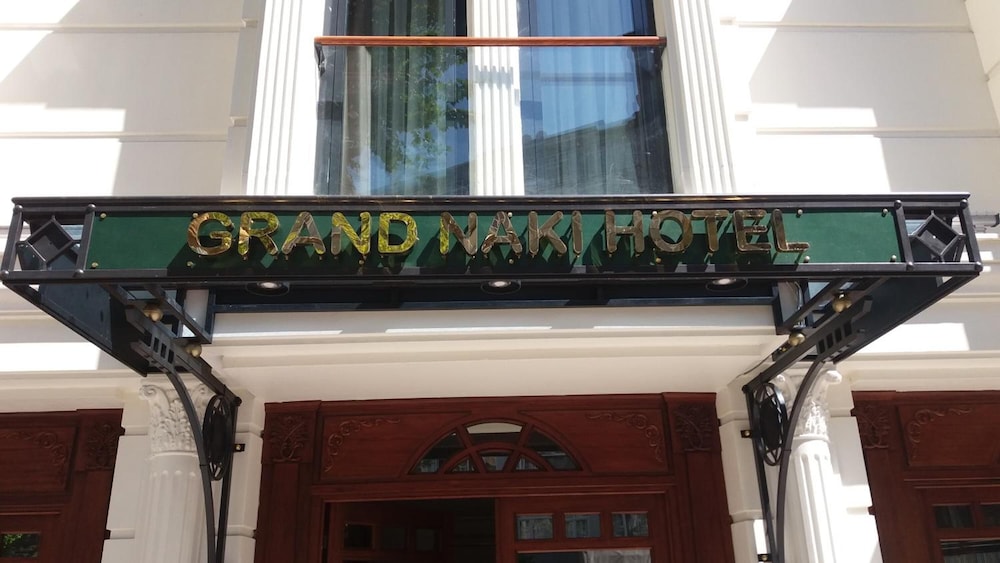 Grand Naki Hotel — Hotel building in Istanbul, Istanbul
