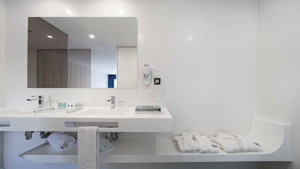 Seven Hotel & Wellness - Caters to Gay Men — Hotel rooms in Maspalomas, Canary Islands