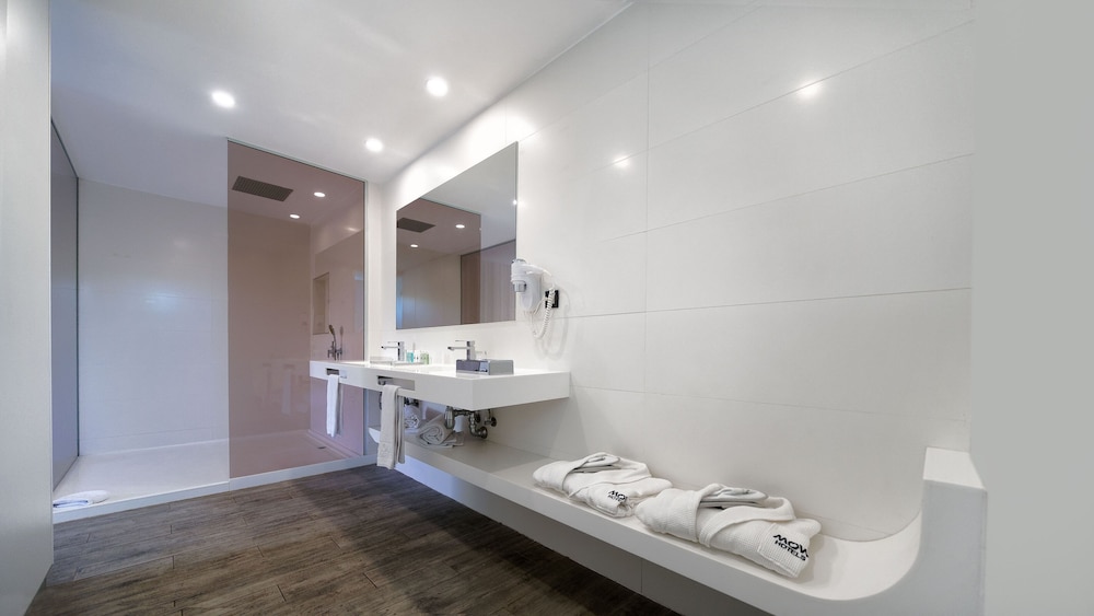 Seven Hotel & Wellness - Caters to Gay Men — Hotel rooms in Maspalomas, Canary Islands