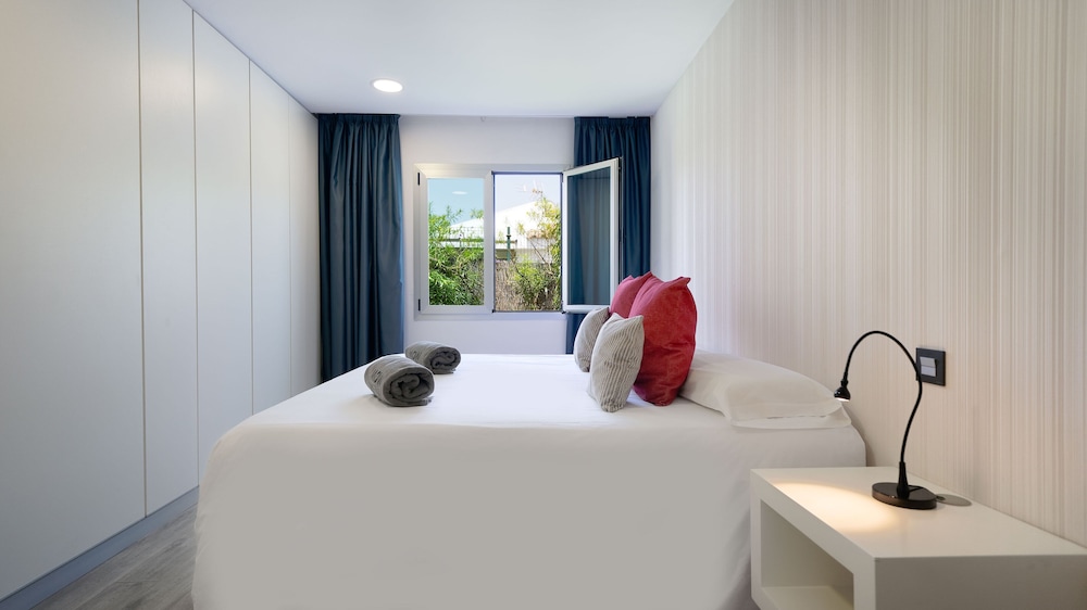 Seven Hotel & Wellness - Caters to Gay Men — Hotel rooms in Maspalomas, Canary Islands