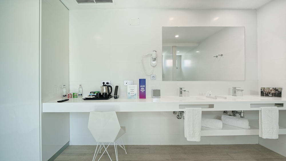 Seven Hotel & Wellness - Caters to Gay Men — Hotel rooms in Maspalomas, Canary Islands