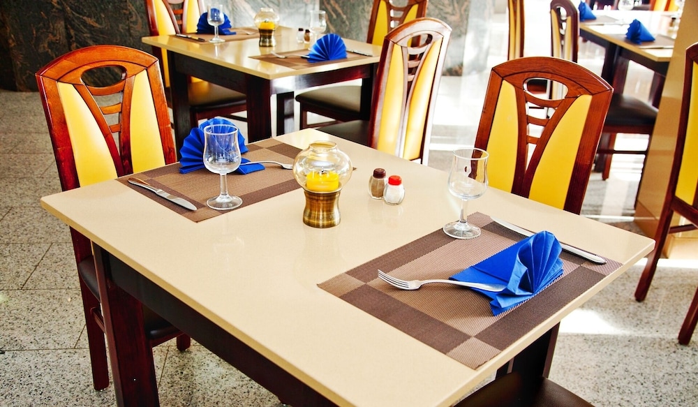 Apartamentos Curasol — Restaurant in Puerto Rico, Canary Islands