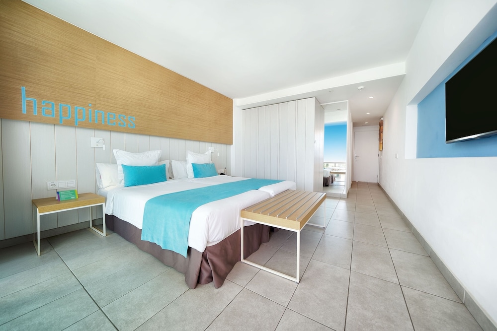 Akeah Broncemar — Hotel rooms in Playa del Ingles, Canary Islands