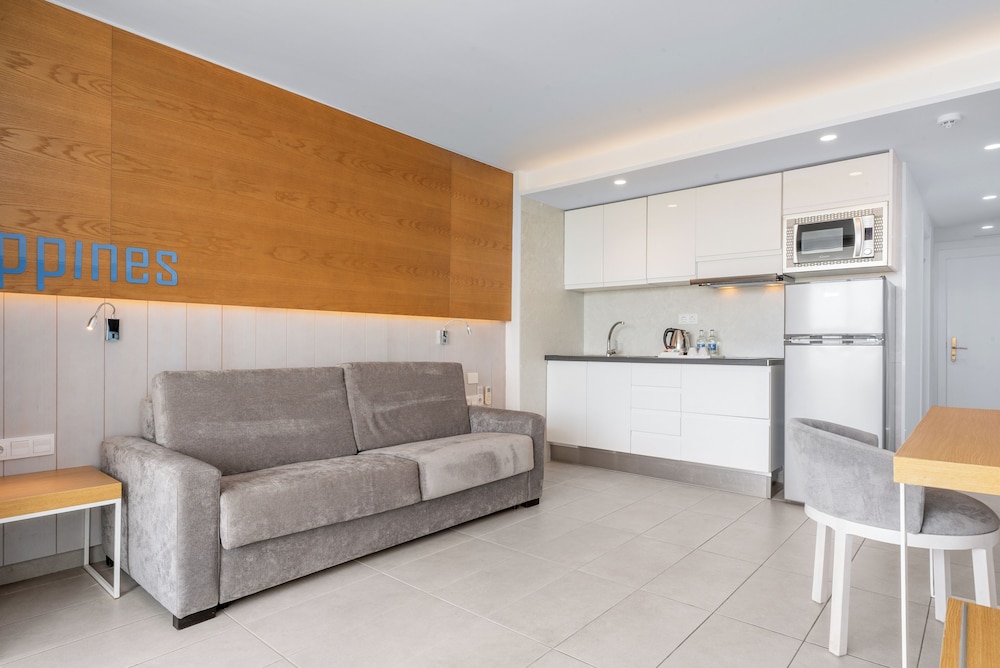 Akeah Broncemar — Hotel rooms in Playa del Ingles, Canary Islands
