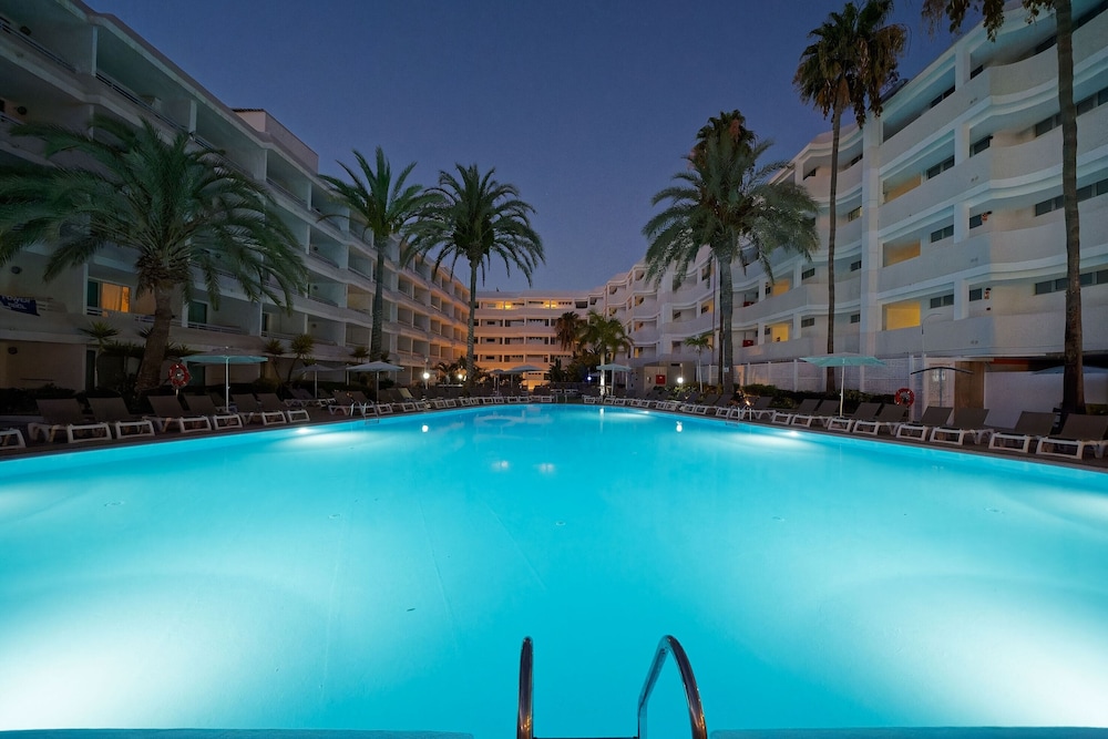 Akeah Broncemar — Swimming pool in Playa del Ingles, Canary Islands
