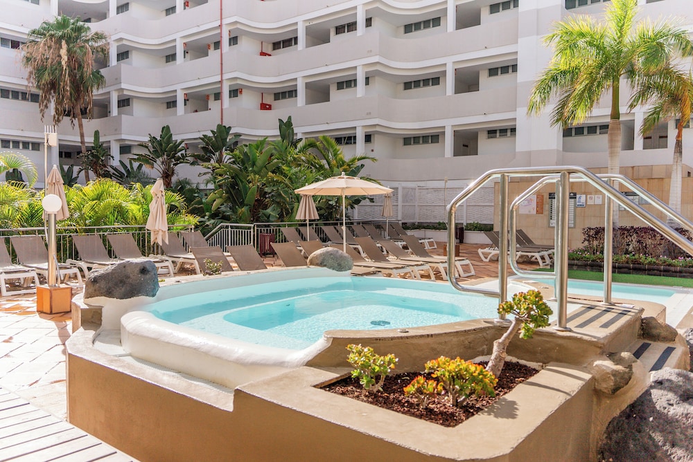 Akeah Broncemar — Swimming pool in Playa del Ingles, Canary Islands