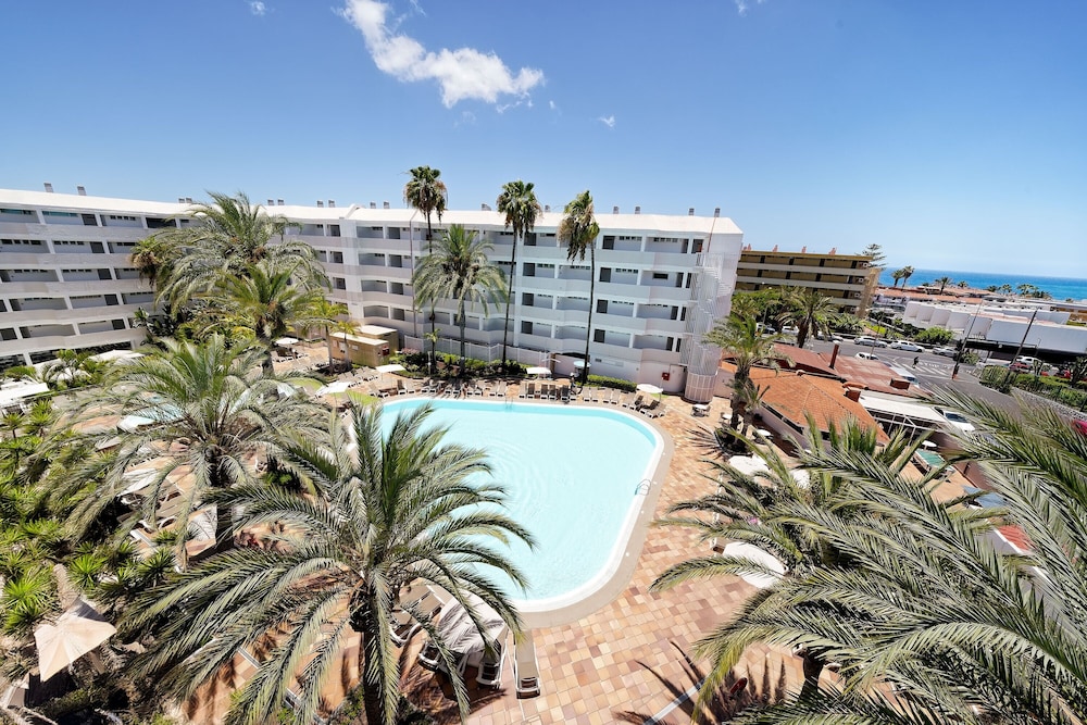 Akeah Broncemar — Swimming pool in Playa del Ingles, Canary Islands