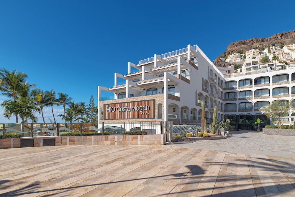 H10 Costa Mogán — Hotel building in Puerto Rico, Canary Islands
