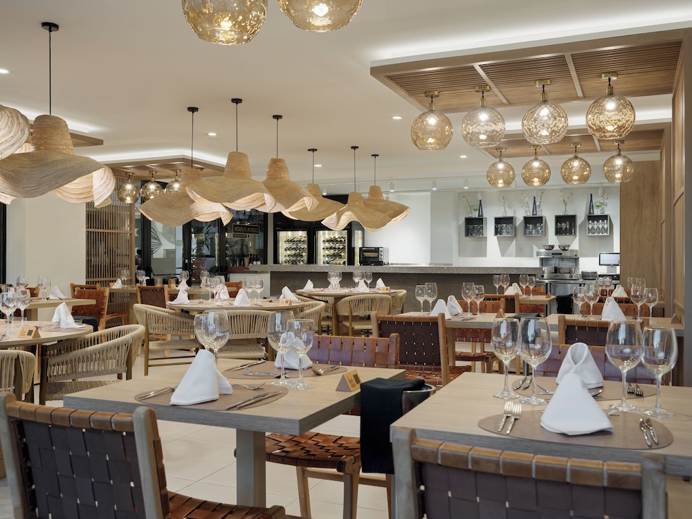 H10 Costa Mogán — Restaurant & bars in Puerto Rico, Canary Islands