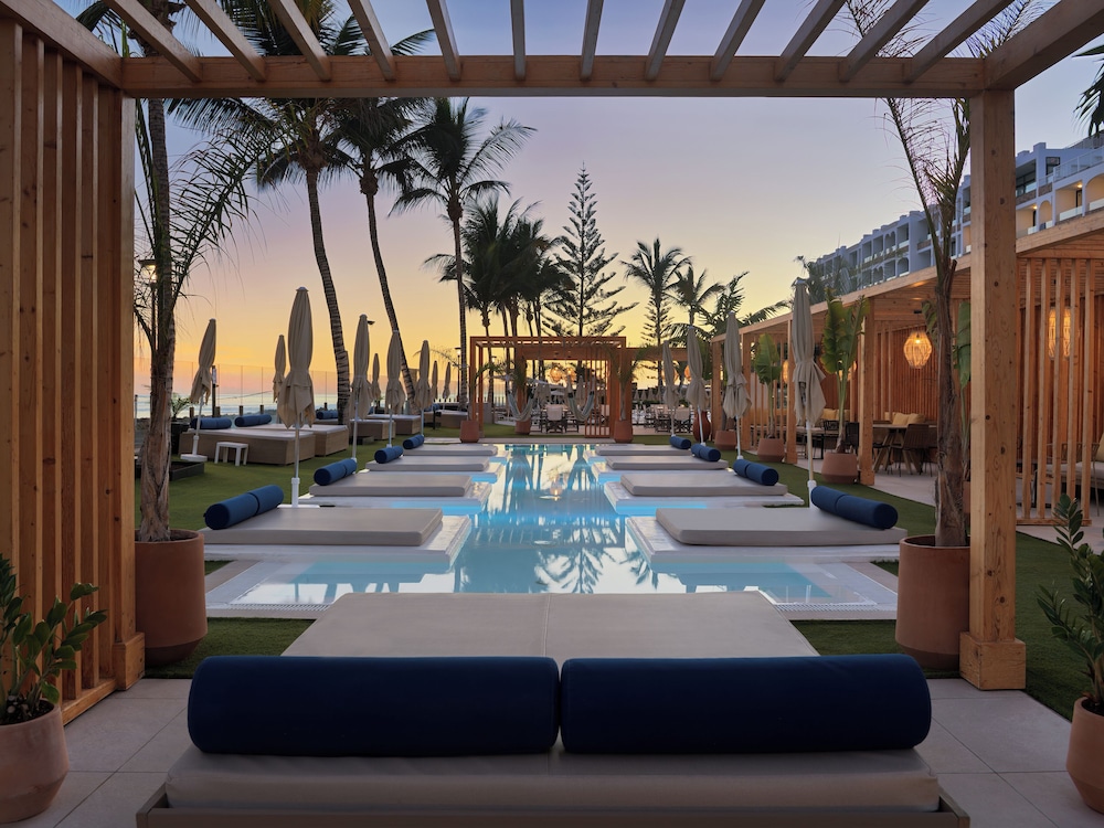 H10 Costa Mogán — Swimming pool in Puerto Rico, Canary Islands