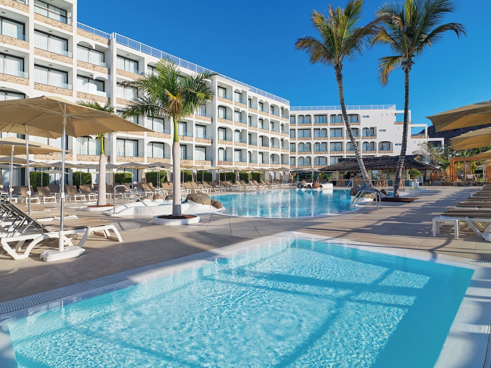 H10 Costa Mogán — Hotel building in Puerto Rico, Canary Islands