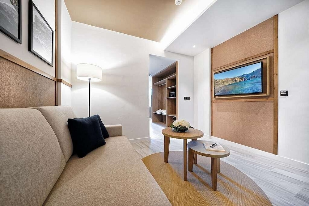 H10 Costa Mogán — Hotel rooms in Puerto Rico, Canary Islands