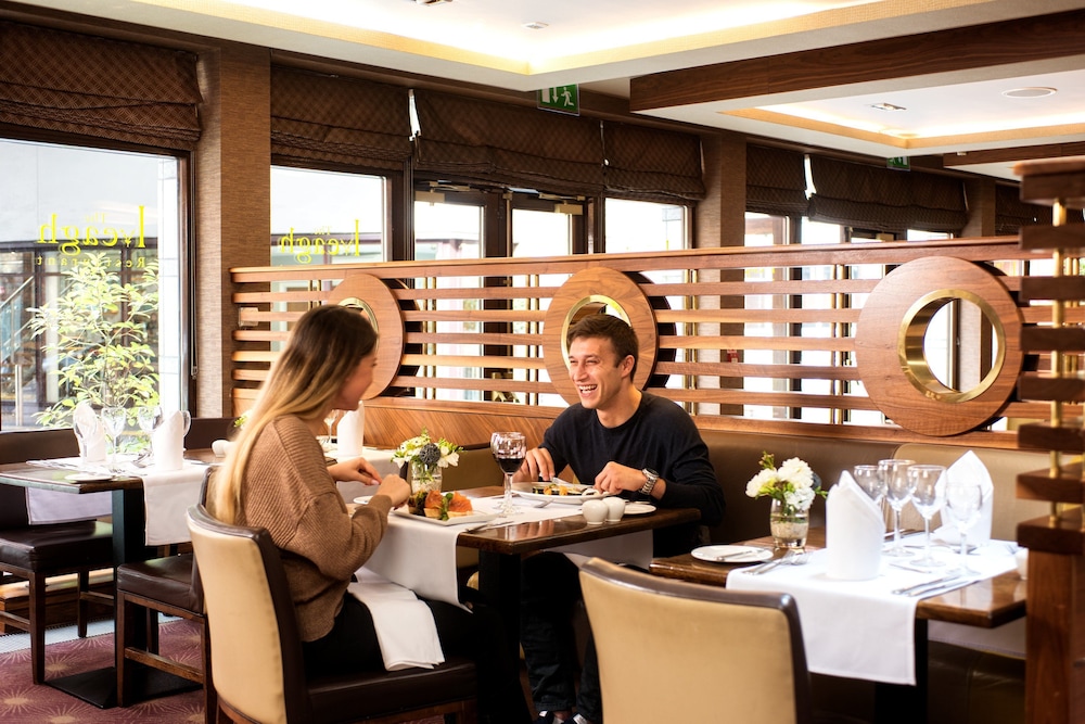 Camden Court Hotel — Restaurant & bars in Dublin, Dublin City