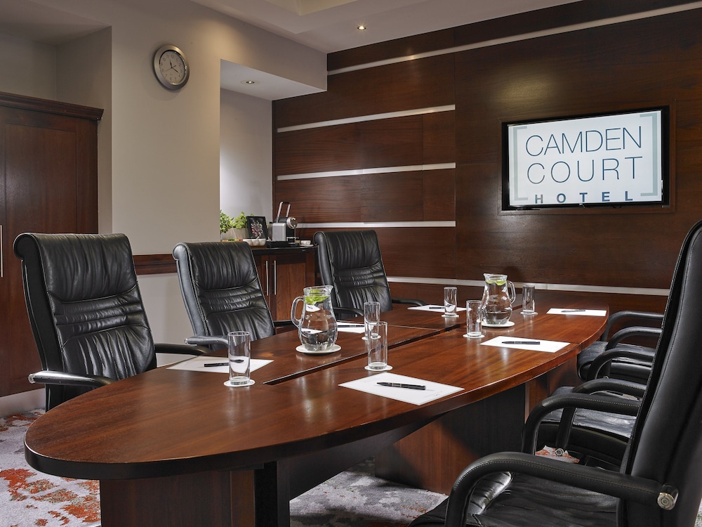 Camden Court Hotel — Hotel rooms in Dublin, Dublin City