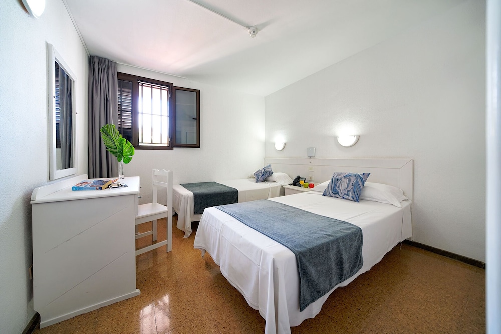 Apartamentos Rio Piedras — Hotel rooms in Puerto Rico, Canary Islands