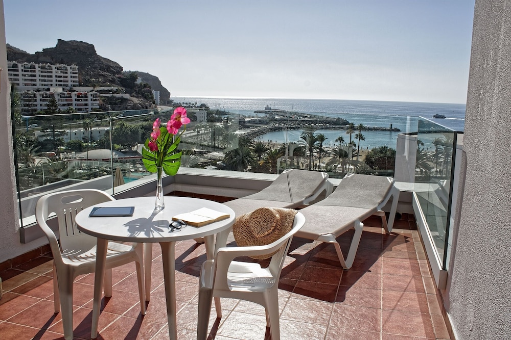 Apartamentos Rio Piedras — Hotel rooms in Puerto Rico, Canary Islands