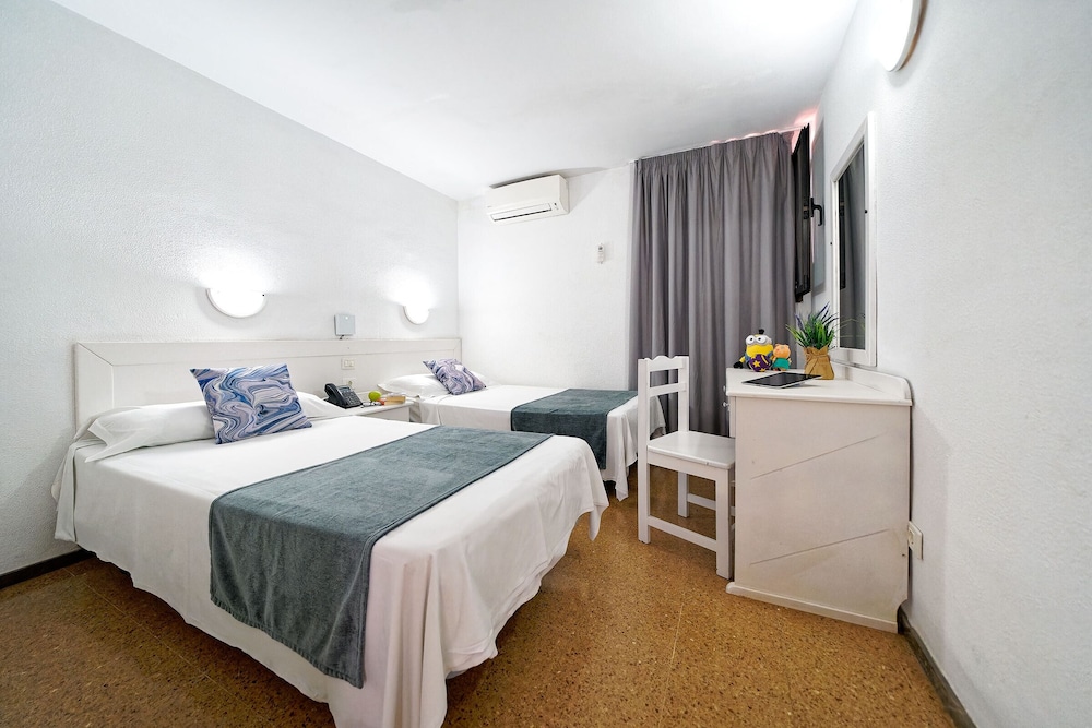 Apartamentos Rio Piedras — Hotel rooms in Puerto Rico, Canary Islands
