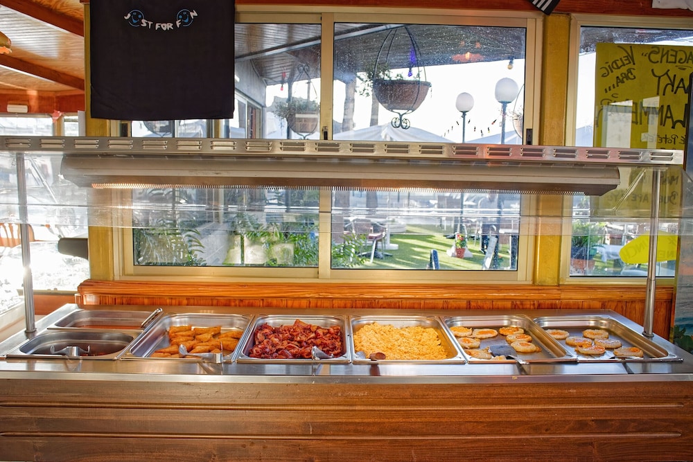 Apartamentos Rio Piedras — Restaurant & bars in Puerto Rico, Canary Islands