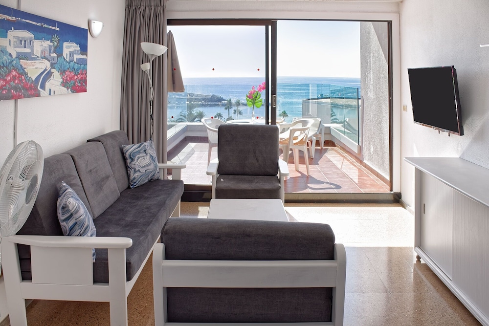 Apartamentos Rio Piedras — Hotel rooms in Puerto Rico, Canary Islands