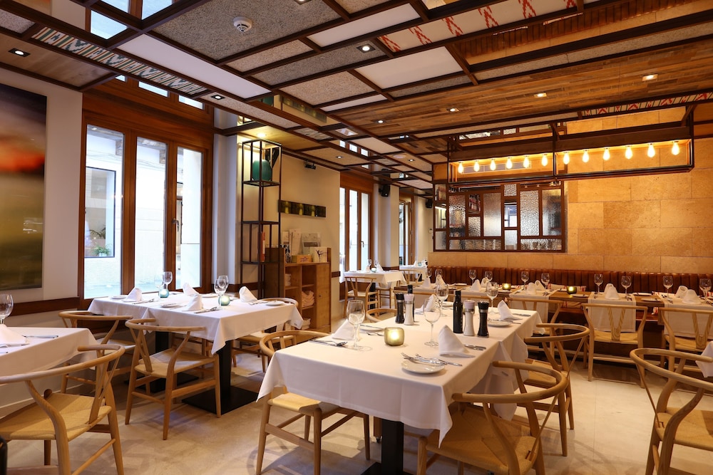 BO Hotel — Restaurant & bars in Palma de Mallorca, Balearic Islands